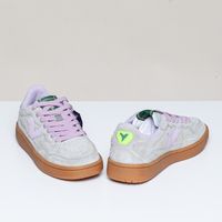 Sneaker grau + flieder