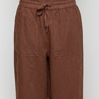 Tyra umbra Brown