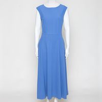 Tami, hellblaues Kleid