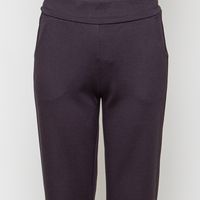 Leila keep warm chocolate