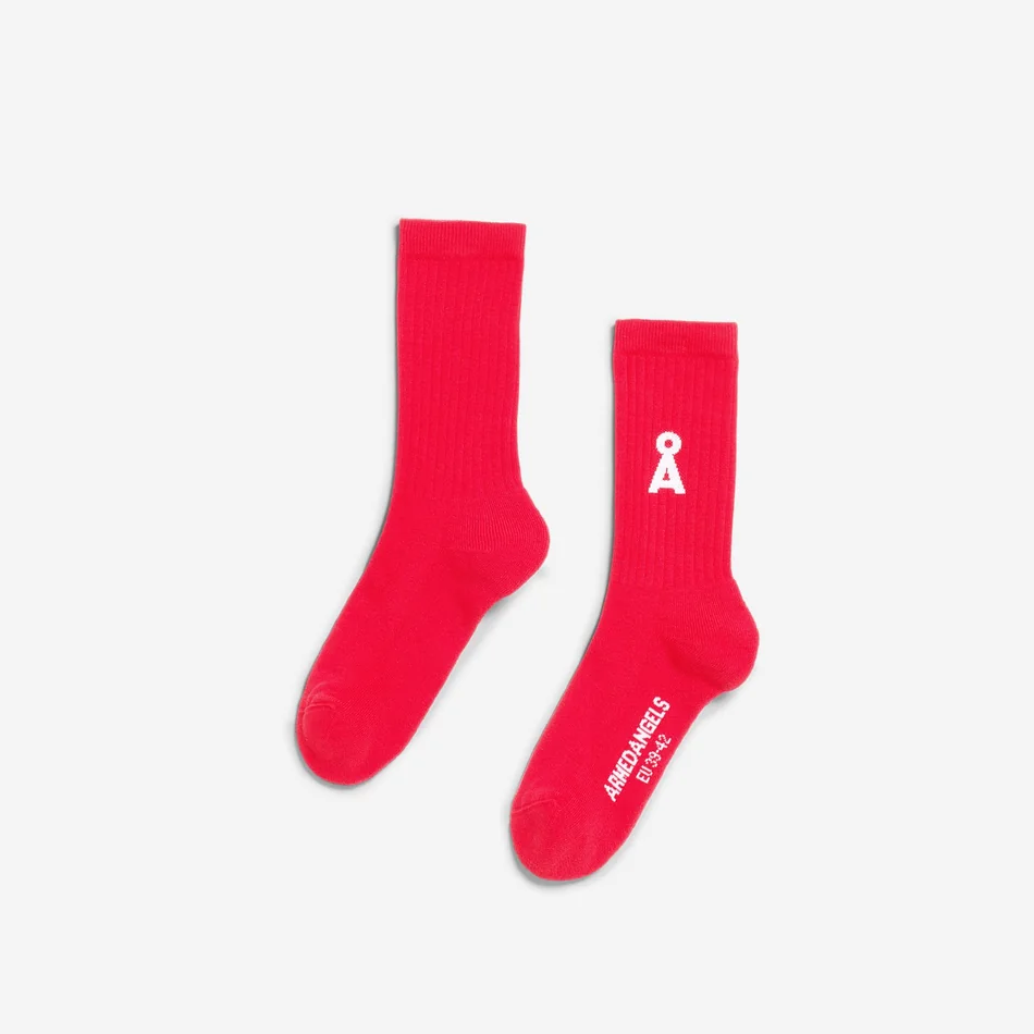 Rote Socken mit weißem Logo und Schriftzug „Air Angels“.