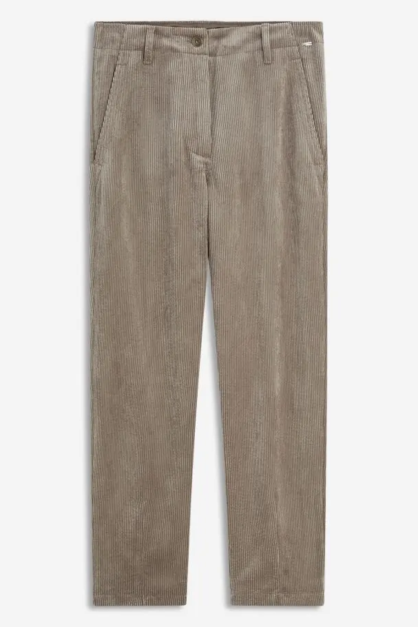 Beige pinstreifige Hosen mit zwei Knopfleisten, schlicht und elegant.