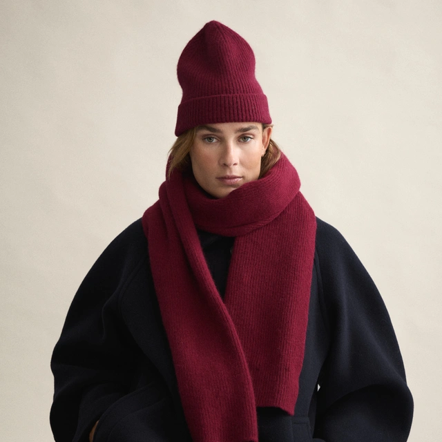 Scarf wine